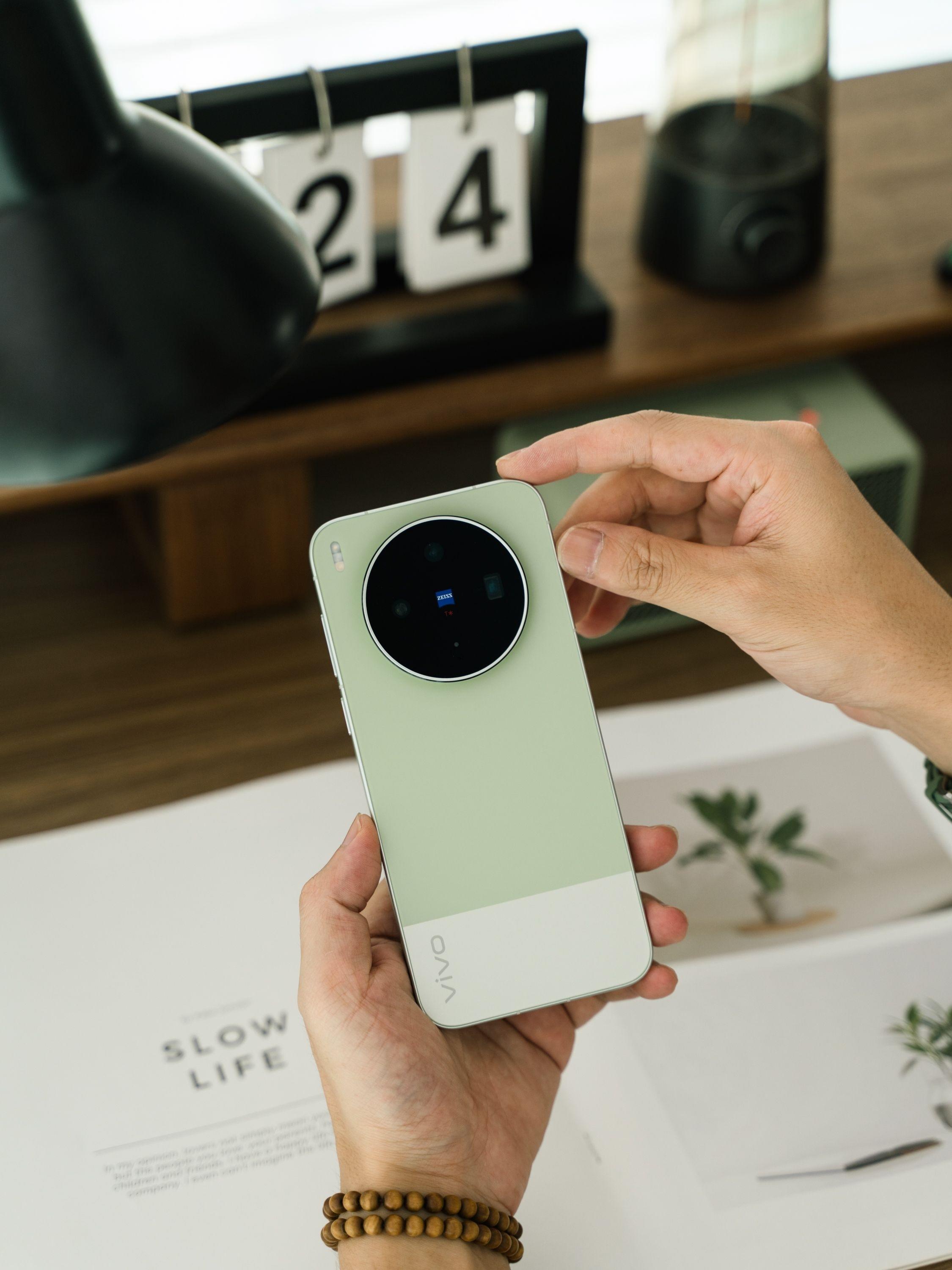 vivo X300s胶片绿:夏日轻松感